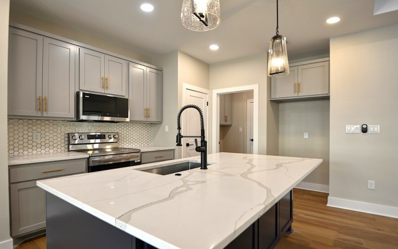 1806 Chateau Lane, Kerrville, TX 78028, 3 Bedrooms Bedrooms, ,2 BathroomsBathrooms,Residential,For Sale,1806 Chateau Lane,0,121309