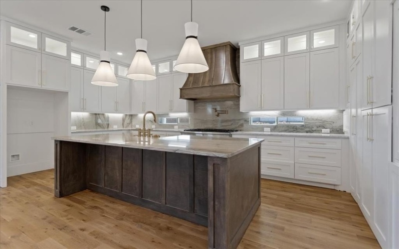 186 Acorn Trail, Denison, TX 75020, 4 Bedrooms Bedrooms, ,3 BathroomsBathrooms,Residential,For Sale,186 Acorn Trail,0,20874363