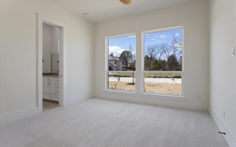 186 Acorn Trail, Denison, TX 75020, 4 Bedrooms Bedrooms, ,3 BathroomsBathrooms,Residential,For Sale,186 Acorn Trail,0,20874363