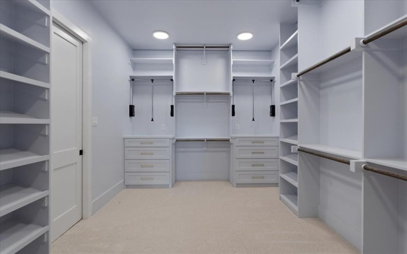 186 Acorn Trail, Denison, TX 75020, 4 Bedrooms Bedrooms, ,3 BathroomsBathrooms,Residential,For Sale,186 Acorn Trail,0,20874363