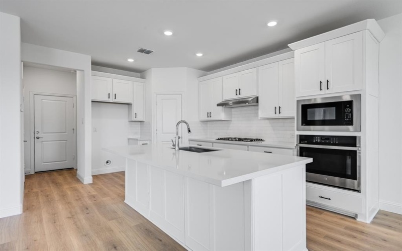 105 North Sky Drive, Celina, TX 75009, 3 Bedrooms Bedrooms, ,2 BathroomsBathrooms,Residential,For Sale,105 North Sky Drive,0,21030042