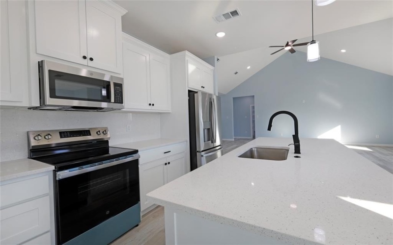 104 HCR 2119, Whitney, TX 76692, 3 Bedrooms Bedrooms, ,2 BathroomsBathrooms,Residential,For Sale,104 HCR 2119,0,21132721