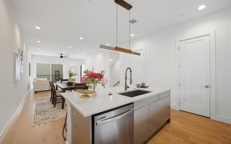 4517 Munger Avenue #105, Dallas, TX 75204, 2 Habitaciones Habitaciones , ,2 BañosBaños,Residential,En Venta,4517 Munger Avenue,0,21161350