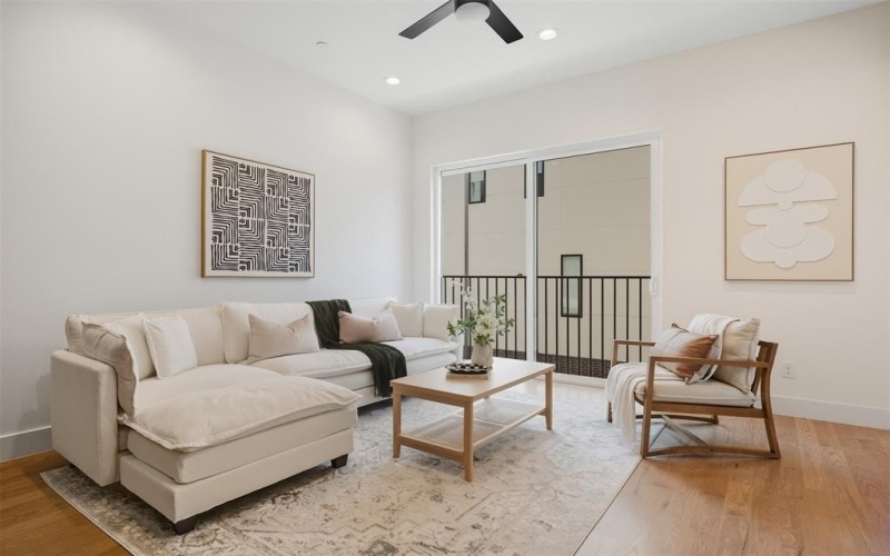 4517 Munger Avenue #105, Dallas, TX 75204, 2 Habitaciones Habitaciones , ,2 BañosBaños,Residential,En Venta,4517 Munger Avenue,0,21161350