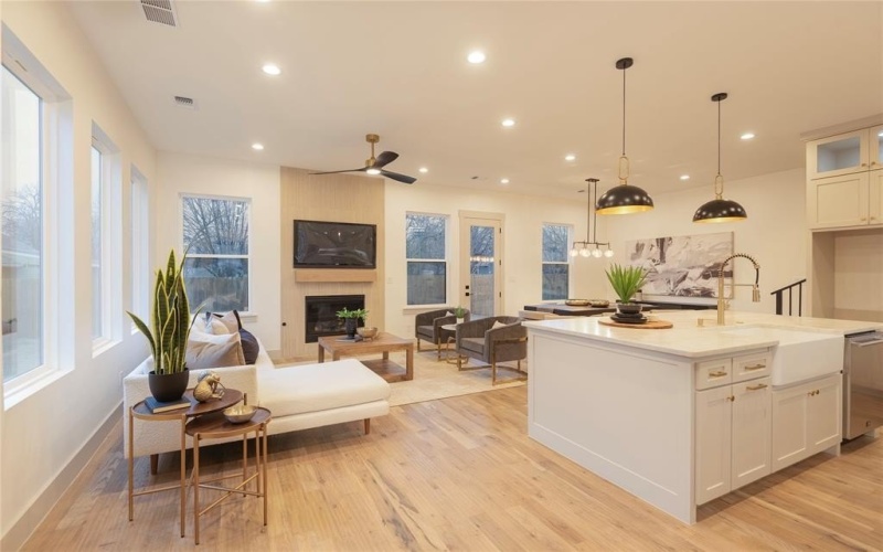 1303 Lela Street, McKinney, TX 75069, 3 Bedrooms Bedrooms, ,2 BathroomsBathrooms,Residential,For Sale,1303 Lela Street,0,21161495