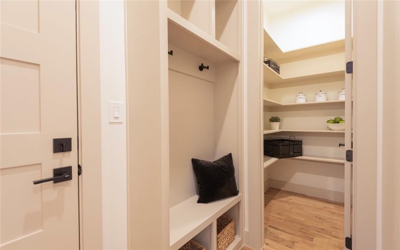 1303 Lela Street, McKinney, TX 75069, 3 Bedrooms Bedrooms, ,2 BathroomsBathrooms,Residential,For Sale,1303 Lela Street,0,21161495