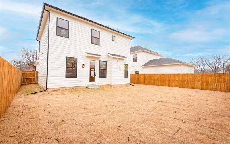 1303 Lela Street, McKinney, TX 75069, 3 Bedrooms Bedrooms, ,2 BathroomsBathrooms,Residential,For Sale,1303 Lela Street,0,21161495