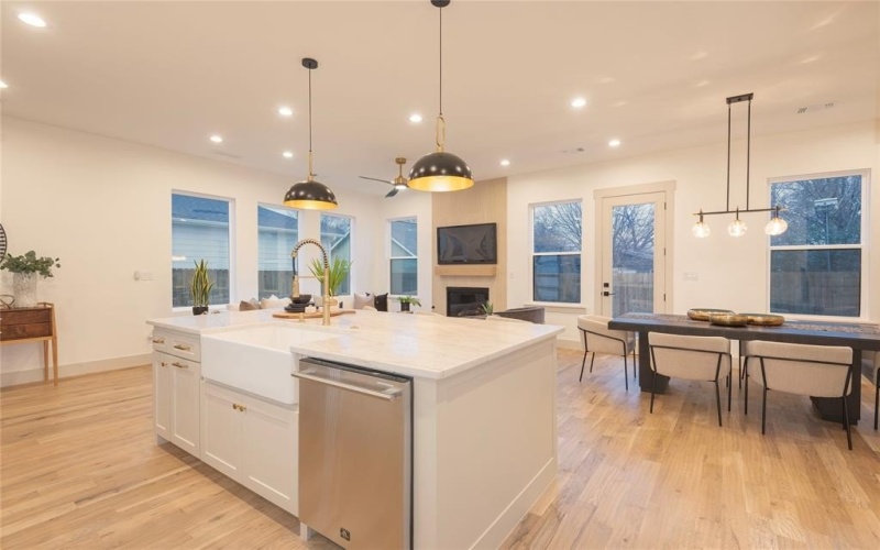 1303 Lela Street, McKinney, TX 75069, 3 Bedrooms Bedrooms, ,2 BathroomsBathrooms,Residential,For Sale,1303 Lela Street,0,21161495