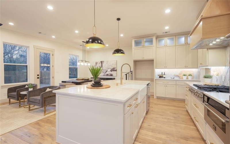 1303 Lela Street, McKinney, TX 75069, 3 Bedrooms Bedrooms, ,2 BathroomsBathrooms,Residential,For Sale,1303 Lela Street,0,21161495