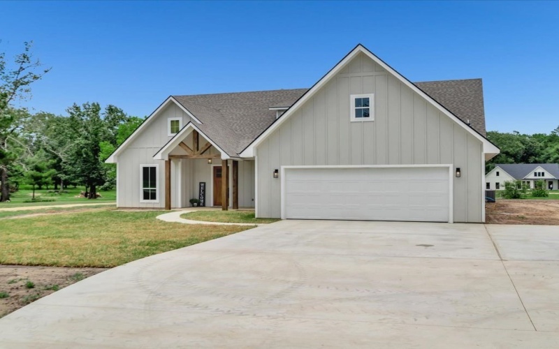 234 Lancewood Drive, Lufkin, TX 75904, 3 Habitaciones Habitaciones , ,2 BañosBaños,Residential,En Venta,234 Lancewood Drive,5103310