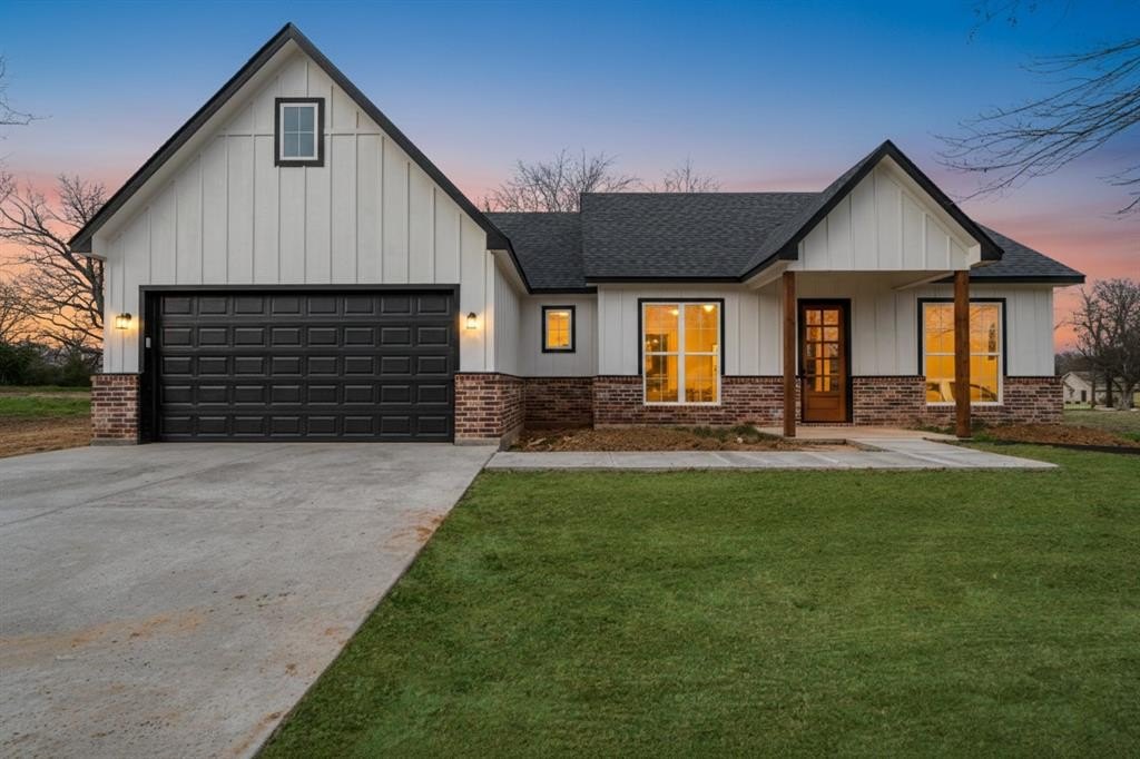 535 E Fairview St, Blossom, TX 75416, 3 Bedrooms Bedrooms, ,2 BathroomsBathrooms,Residential,For Sale,535 E Fairview St,0,21161549