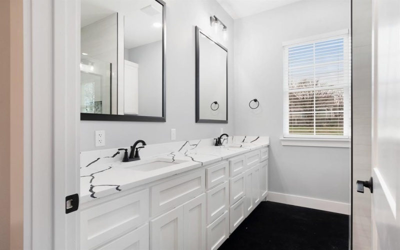 535 E Fairview St, Blossom, TX 75416, 3 Bedrooms Bedrooms, ,2 BathroomsBathrooms,Residential,For Sale,535 E Fairview St,0,21161549