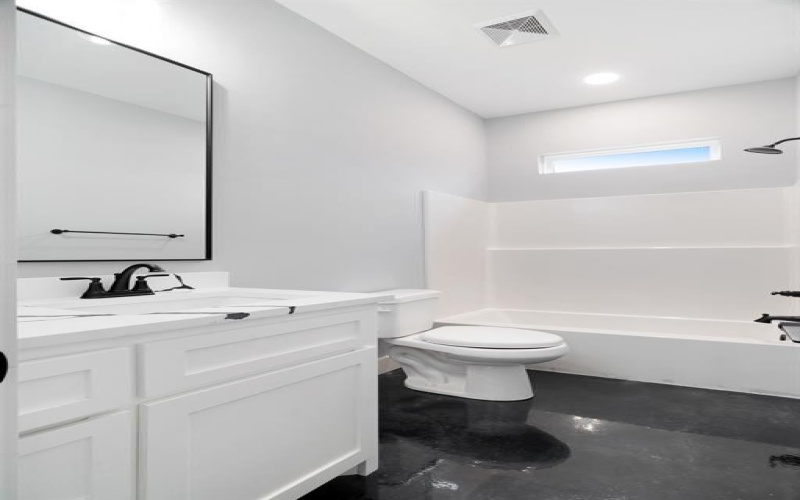 535 E Fairview St, Blossom, TX 75416, 3 Bedrooms Bedrooms, ,2 BathroomsBathrooms,Residential,For Sale,535 E Fairview St,0,21161549