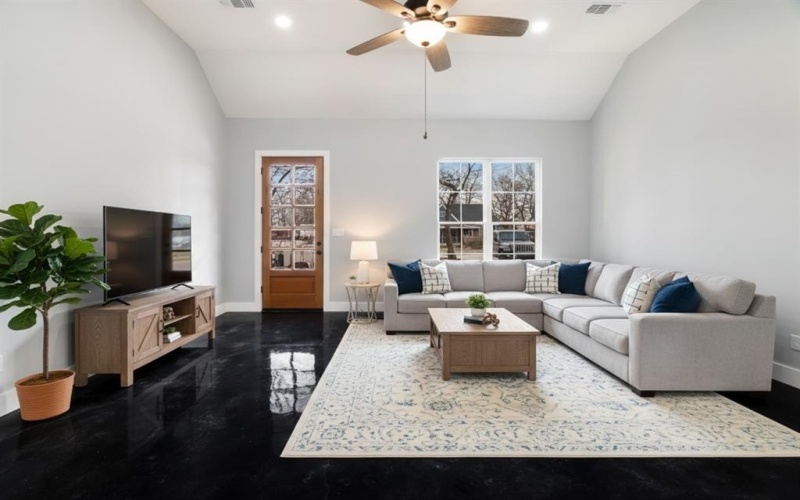 535 E Fairview St, Blossom, TX 75416, 3 Bedrooms Bedrooms, ,2 BathroomsBathrooms,Residential,For Sale,535 E Fairview St,0,21161549