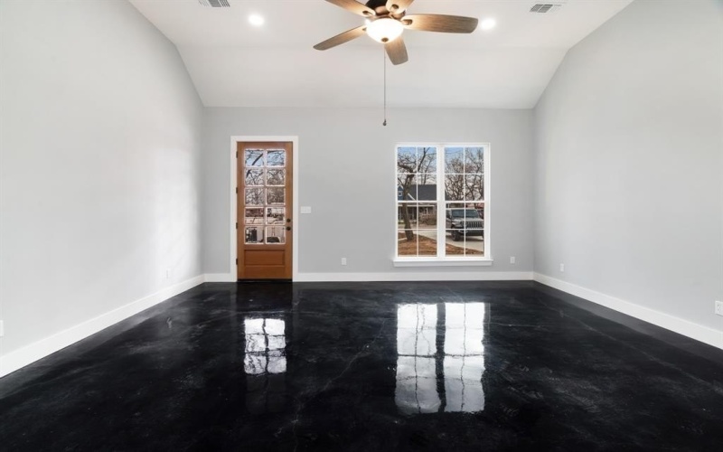 535 E Fairview St, Blossom, TX 75416, 3 Bedrooms Bedrooms, ,2 BathroomsBathrooms,Residential,For Sale,535 E Fairview St,0,21161549