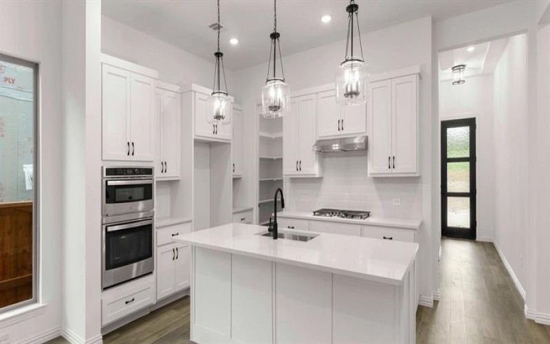 7105 Bergamot Drive, McKinney, TX 75071, 4 Bedrooms Bedrooms, ,3 BathroomsBathrooms,Residential,For Sale,7105 Bergamot Drive,0,21161648