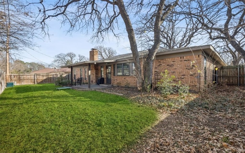 5907 Pleasant Wood Trail, Arlington, TX 76016, 3 Bedrooms Bedrooms, ,2 BathroomsBathrooms,Residential,For Sale,5907 Pleasant Wood Trail,0,21156595