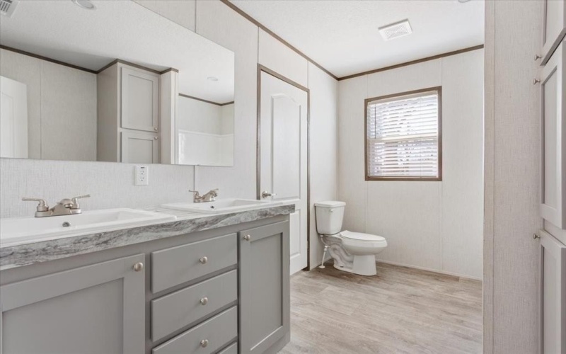 201 N Carpenter Street, Mart, TX 76664, 4 Bedrooms Bedrooms, ,2 BathroomsBathrooms,Residential,For Sale,201 N Carpenter Street,0,21158130