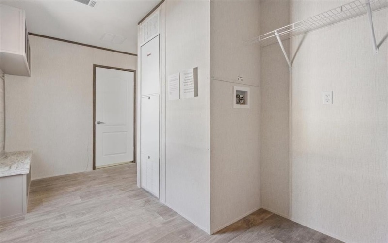 201 N Carpenter Street, Mart, TX 76664, 4 Bedrooms Bedrooms, ,2 BathroomsBathrooms,Residential,For Sale,201 N Carpenter Street,0,21158130