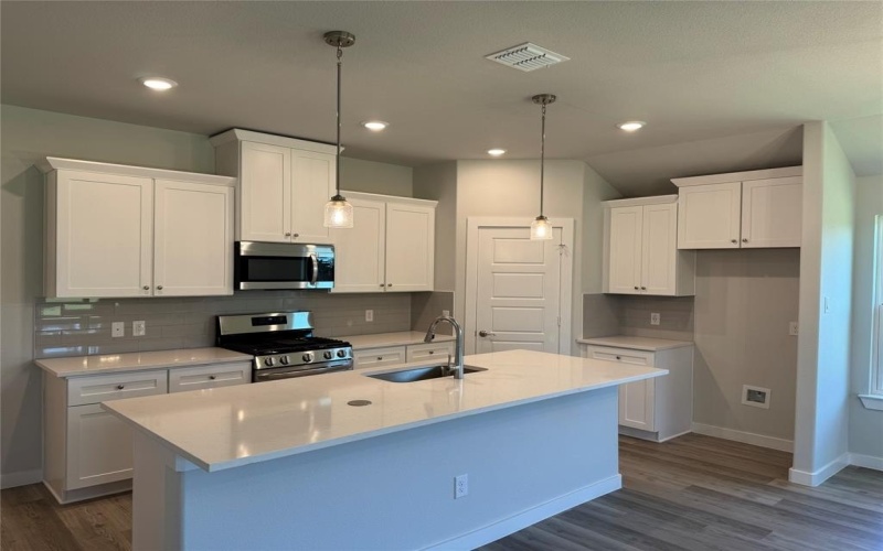 612 Finlee Way, Tioga, TX 76271, 3 Bedrooms Bedrooms, ,2 BathroomsBathrooms,Residential,For Sale,612 Finlee Way,0,21159463