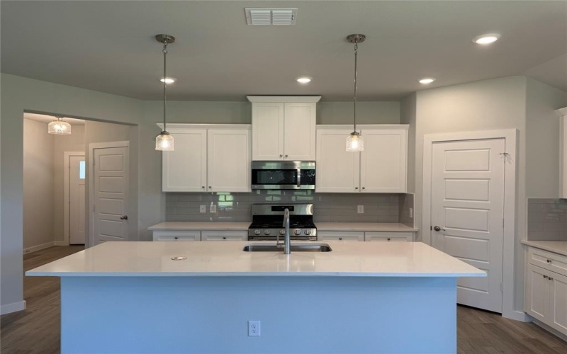 612 Finlee Way, Tioga, TX 76271, 3 Bedrooms Bedrooms, ,2 BathroomsBathrooms,Residential,For Sale,612 Finlee Way,0,21159463