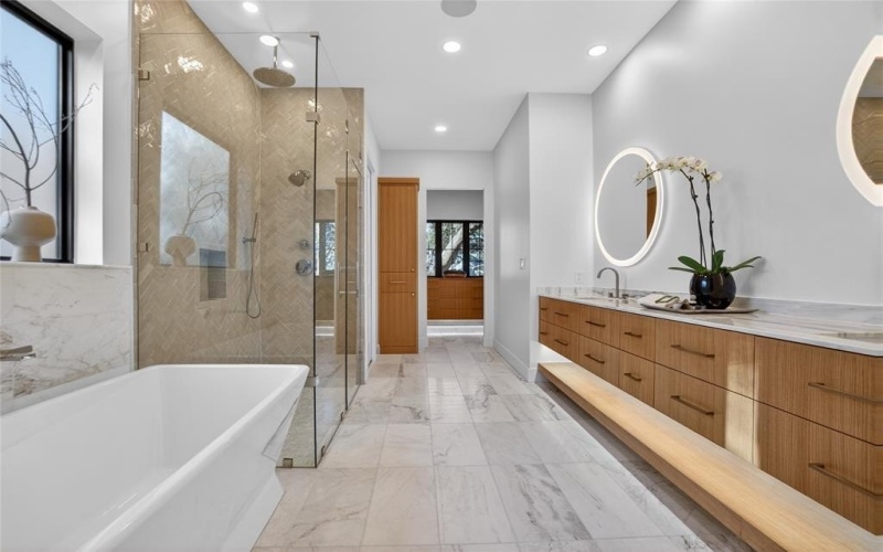 6446 Lange Circle, Dallas, TX 75214, 4 Habitaciones Habitaciones , ,3 BañosBaños,Residential,En Venta,6446 Lange Circle,0,21160229