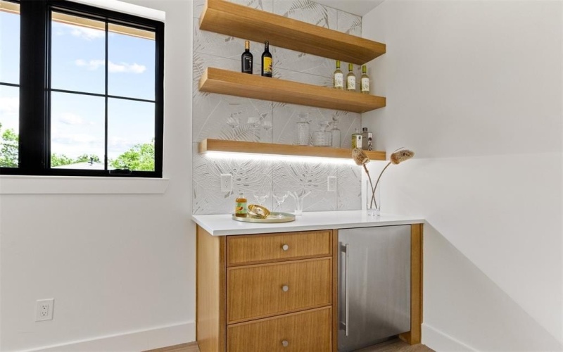 6446 Lange Circle, Dallas, TX 75214, 4 Habitaciones Habitaciones , ,3 BañosBaños,Residential,En Venta,6446 Lange Circle,0,21160229