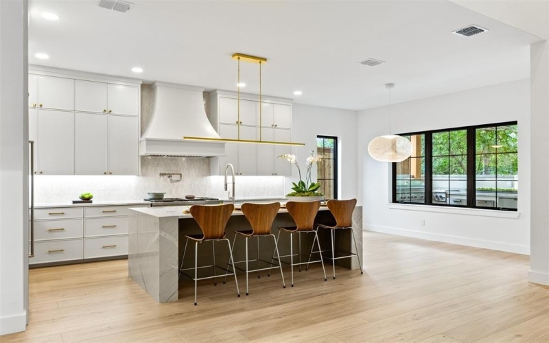 6446 Lange Circle, Dallas, TX 75214, 4 Habitaciones Habitaciones , ,3 BañosBaños,Residential,En Venta,6446 Lange Circle,0,21160229