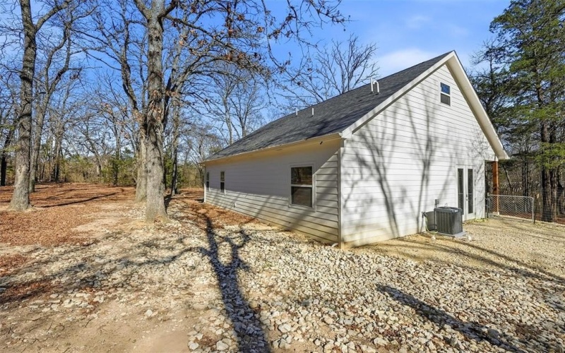 13866 Wilderness Way, Kingston, OK 73439, 2 Bedrooms Bedrooms, ,2 BathroomsBathrooms,Residential,For Sale,13866 Wilderness Way,0,21160425