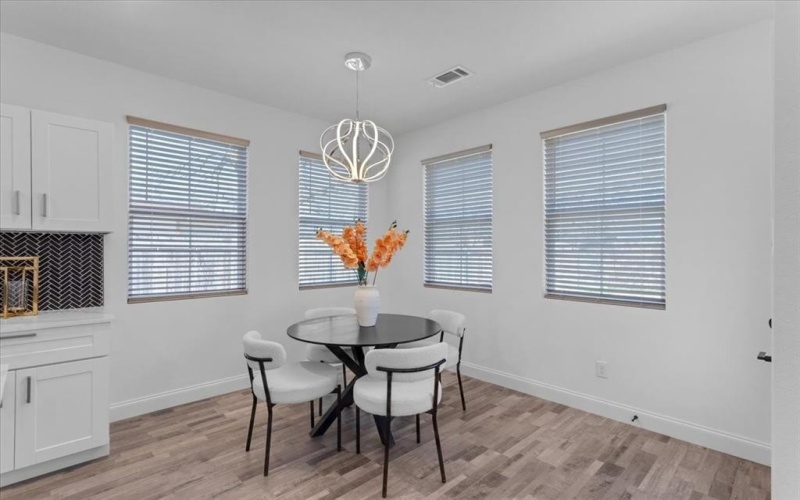 1323 S Montgomery Street, Sherman, TX 75090, 4 Bedrooms Bedrooms, ,2 BathroomsBathrooms,Residential,For Sale,1323 S Montgomery Street,0,21160688