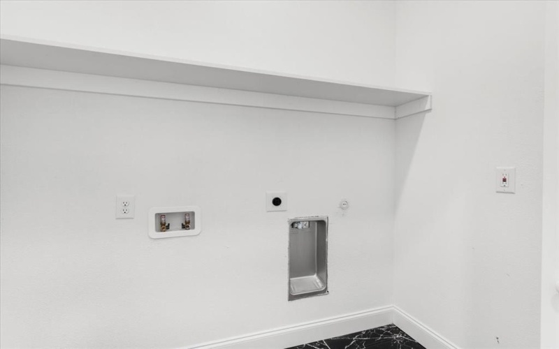 1323 S Montgomery Street, Sherman, TX 75090, 4 Bedrooms Bedrooms, ,2 BathroomsBathrooms,Residential,For Sale,1323 S Montgomery Street,0,21160688