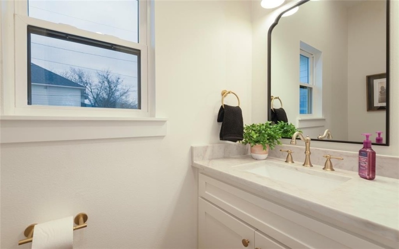 1301 Lela Street, McKinney, TX 75069, 3 Bedrooms Bedrooms, ,2 BathroomsBathrooms,Residential,For Sale,1301 Lela Street,0,21160775