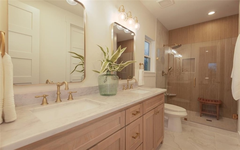 1301 Lela Street, McKinney, TX 75069, 3 Bedrooms Bedrooms, ,2 BathroomsBathrooms,Residential,For Sale,1301 Lela Street,0,21160775