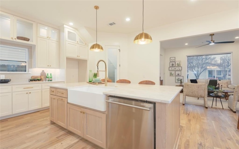 1301 Lela Street, McKinney, TX 75069, 3 Bedrooms Bedrooms, ,2 BathroomsBathrooms,Residential,For Sale,1301 Lela Street,0,21160775