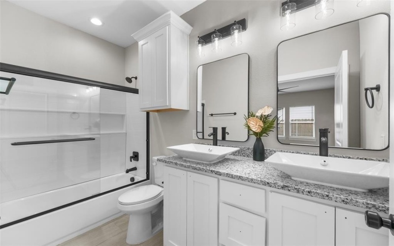 101 Inca Trail, Mabank, TX 75156, 3 Habitaciones Habitaciones , ,2 BañosBaños,Residential,En Venta,101 Inca Trail,0,21160842