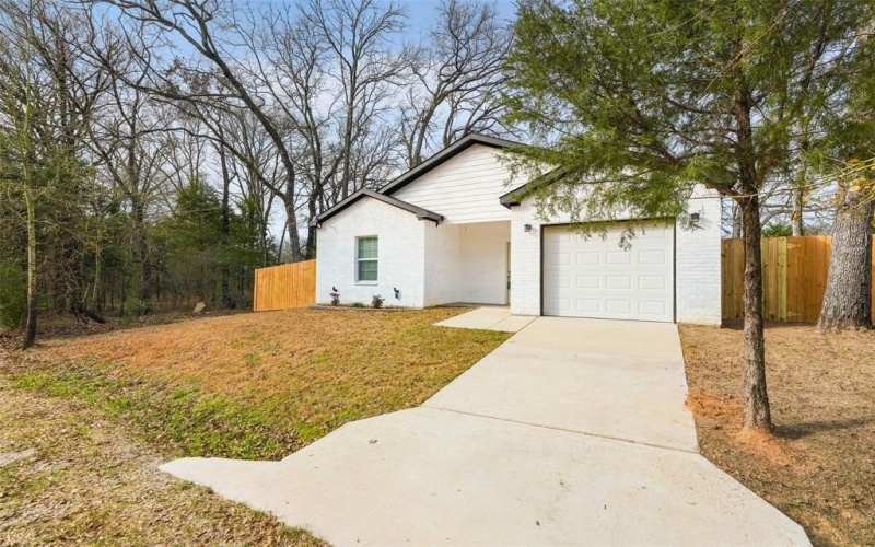 102 Buffalo Springs Road, Mabank, TX 75156, 3 Habitaciones Habitaciones , ,2 BañosBaños,Residential,En Venta,102 Buffalo Springs Road,0,21160853