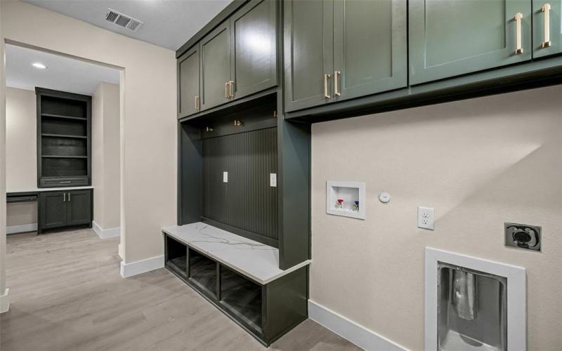 2201 Comet Trail, Granbury, TX 76048, 3 Bedrooms Bedrooms, ,2 BathroomsBathrooms,Residential,For Sale,2201 Comet Trail,0,21160857