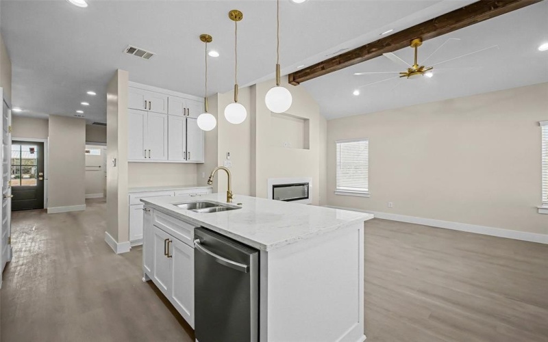 2201 Comet Trail, Granbury, TX 76048, 3 Bedrooms Bedrooms, ,2 BathroomsBathrooms,Residential,For Sale,2201 Comet Trail,0,21160857