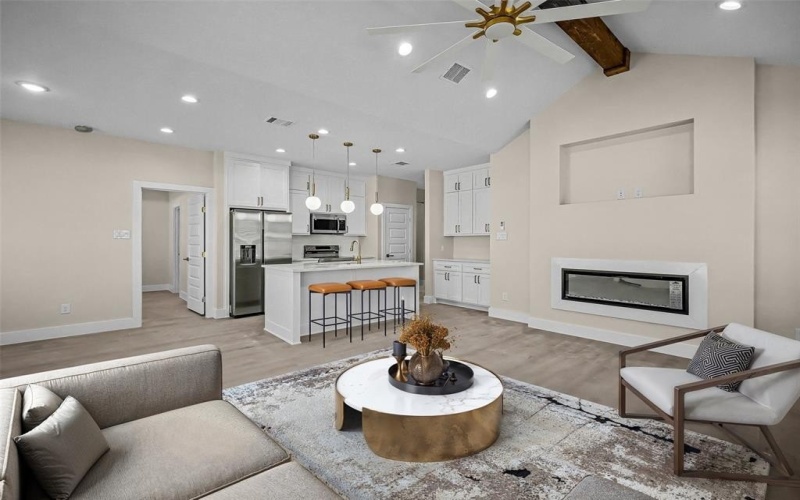 2201 Comet Trail, Granbury, TX 76048, 3 Bedrooms Bedrooms, ,2 BathroomsBathrooms,Residential,For Sale,2201 Comet Trail,0,21160857