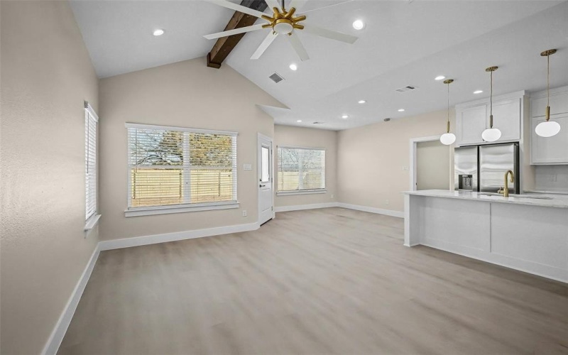 2201 Comet Trail, Granbury, TX 76048, 3 Bedrooms Bedrooms, ,2 BathroomsBathrooms,Residential,For Sale,2201 Comet Trail,0,21160857