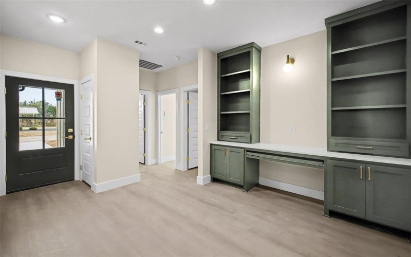 2201 Comet Trail, Granbury, TX 76048, 3 Bedrooms Bedrooms, ,2 BathroomsBathrooms,Residential,For Sale,2201 Comet Trail,0,21160857