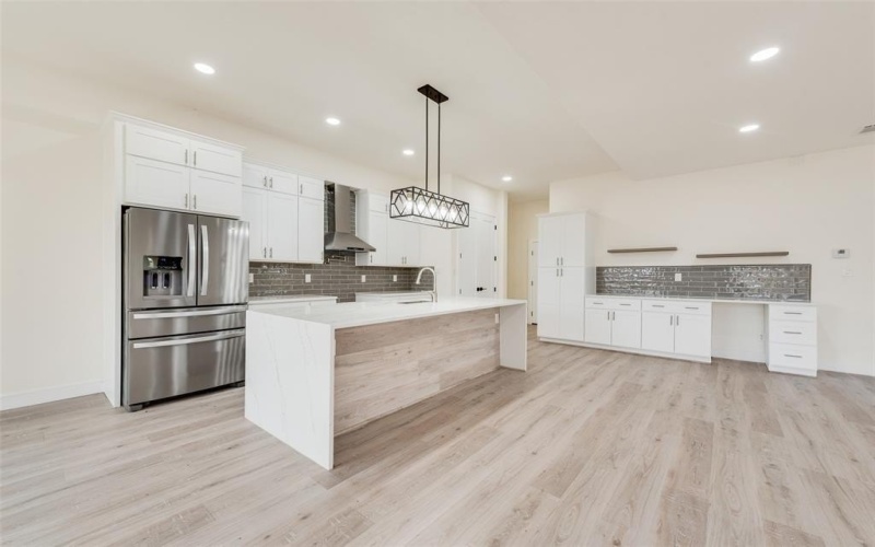 4128 Pluto Street, Dallas, TX 75212, 4 Bedrooms Bedrooms, ,3 BathroomsBathrooms,Residential,For Sale,4128 Pluto Street,0,21160931