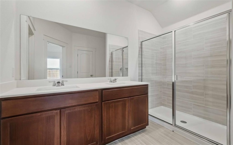 124 Patrick Henry Drive, Venus, TX 76084, 5 Habitaciones Habitaciones , ,3 BañosBaños,Residential,En Venta,124 Patrick Henry Drive,0,21161146