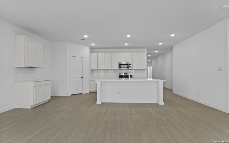 2319 Fort Davis Pass, Marion, TX 78124, 4 Habitaciones Habitaciones , ,3 BañosBaños,Residential,En Venta,2319 Fort Davis Pass,0,1935899