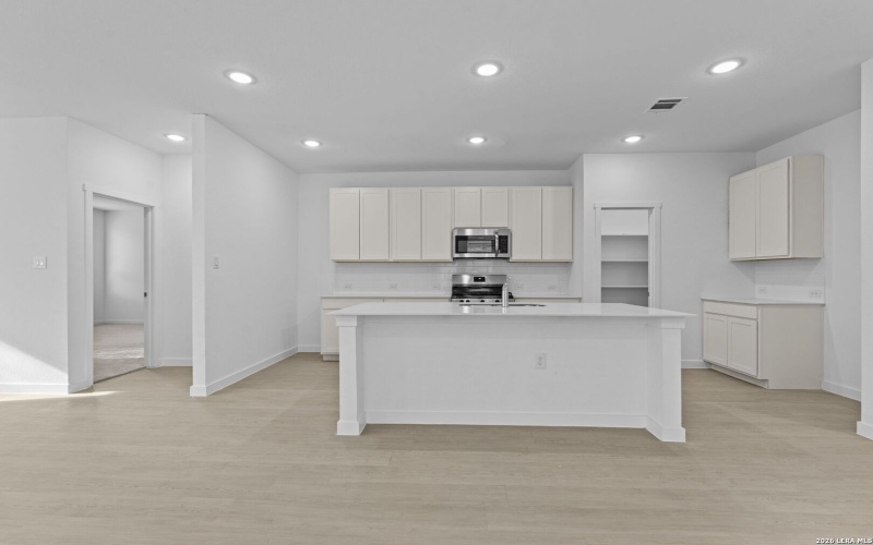 2303 Fort Davis Pass, Marion, TX 78124, 3 Habitaciones Habitaciones , ,2 BañosBaños,Residential,En Venta,2303 Fort Davis Pass,0,1935910