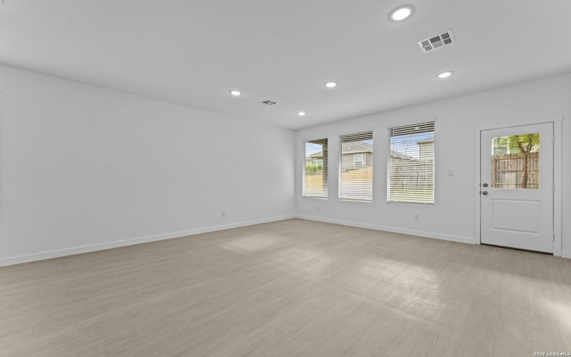 2303 Fort Davis Pass, Marion, TX 78124, 3 Habitaciones Habitaciones , ,2 BañosBaños,Residential,En Venta,2303 Fort Davis Pass,0,1935910