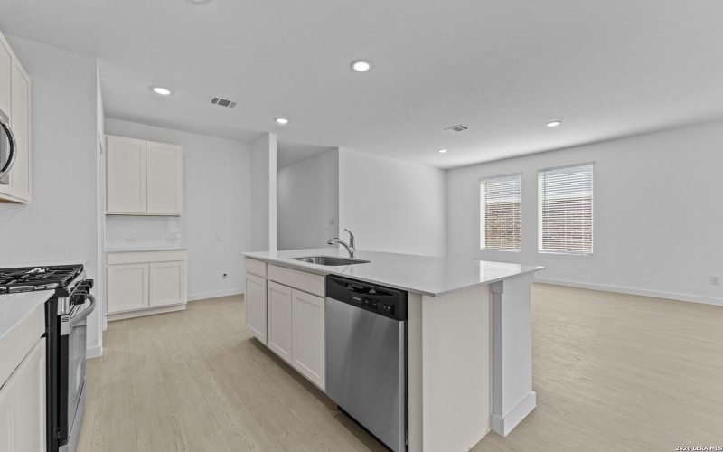 2323 Fort Davis Pass, Marion, TX 78124, 4 Habitaciones Habitaciones , ,3 BañosBaños,Residential,En Venta,2323 Fort Davis Pass,0,1935918