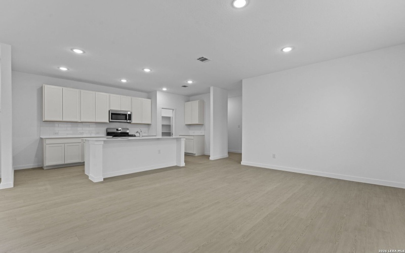 2307 Fort Davis Pass, Marion, TX 78124, 4 Habitaciones Habitaciones , ,3 BañosBaños,Residential,En Venta,2307 Fort Davis Pass,0,1935954