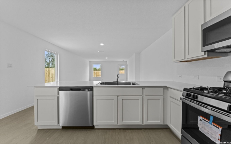 7222 Brownleaf dr, San Antonio, TX 78227, 4 Bedrooms Bedrooms, ,2 BathroomsBathrooms,Residential,For Sale,7222 Brownleaf dr,0,1936184