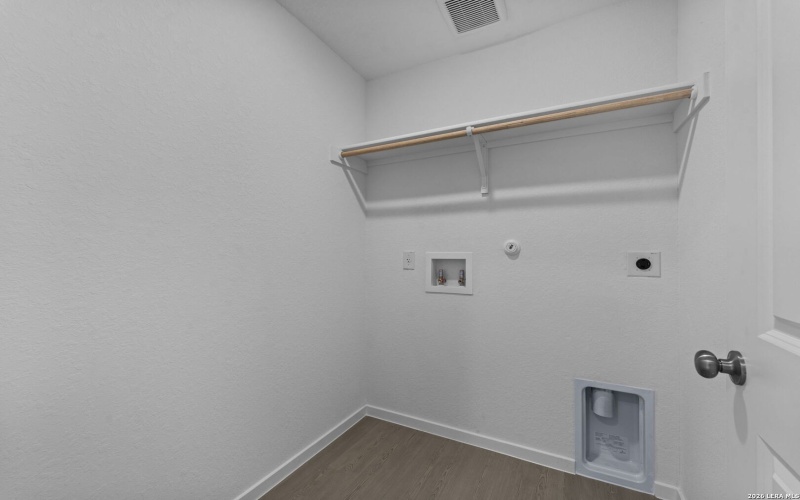 7222 Brownleaf dr, San Antonio, TX 78227, 4 Bedrooms Bedrooms, ,2 BathroomsBathrooms,Residential,For Sale,7222 Brownleaf dr,0,1936184